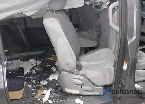 2016 Toyota Sienna L 7 Passenger z USA, uszkodzony, nr VIN 5TDZK3DC5GS759029